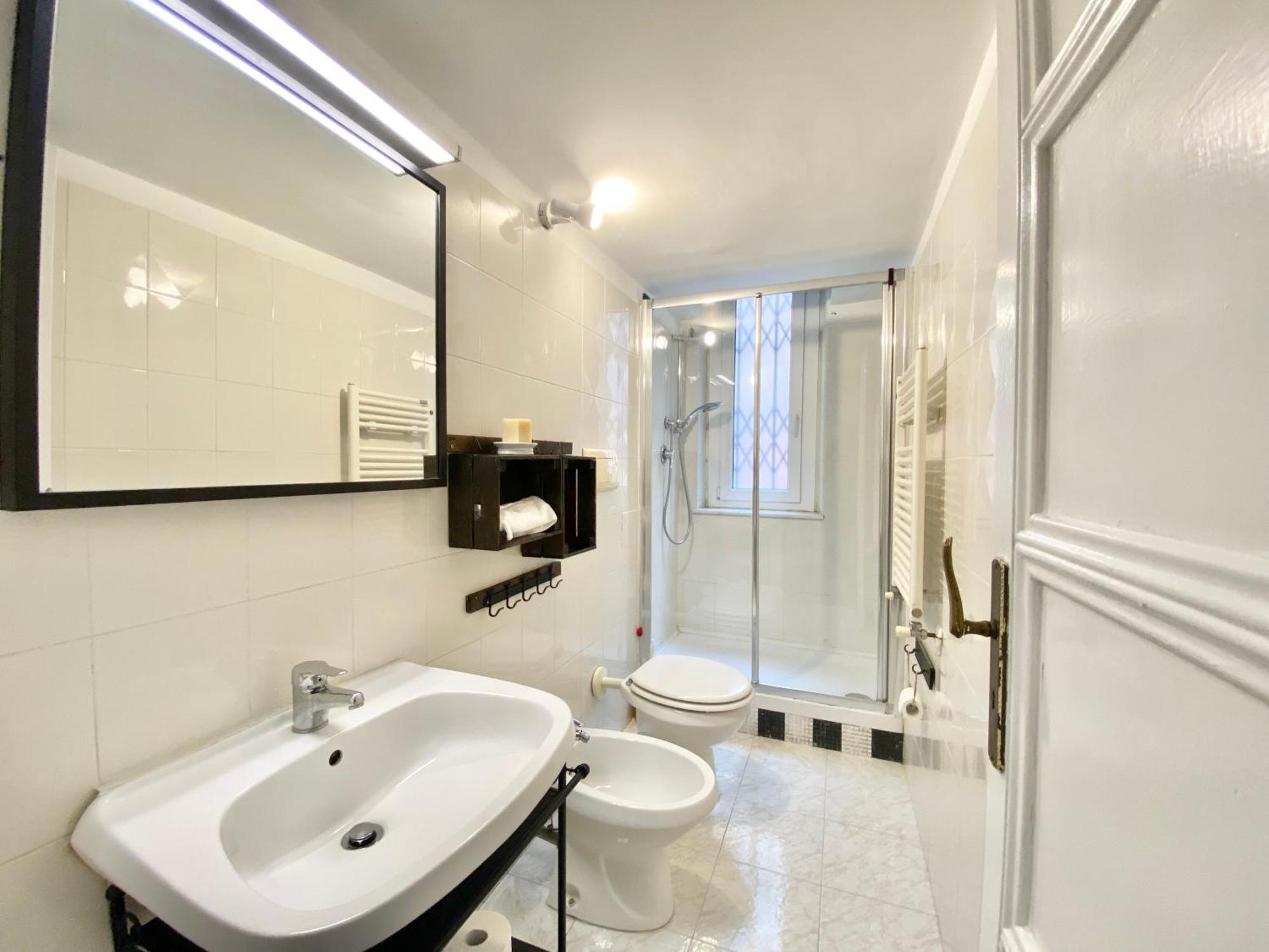 Casaviva - Comfy Bilo In Genova Porto Antico Apartment Luaran gambar